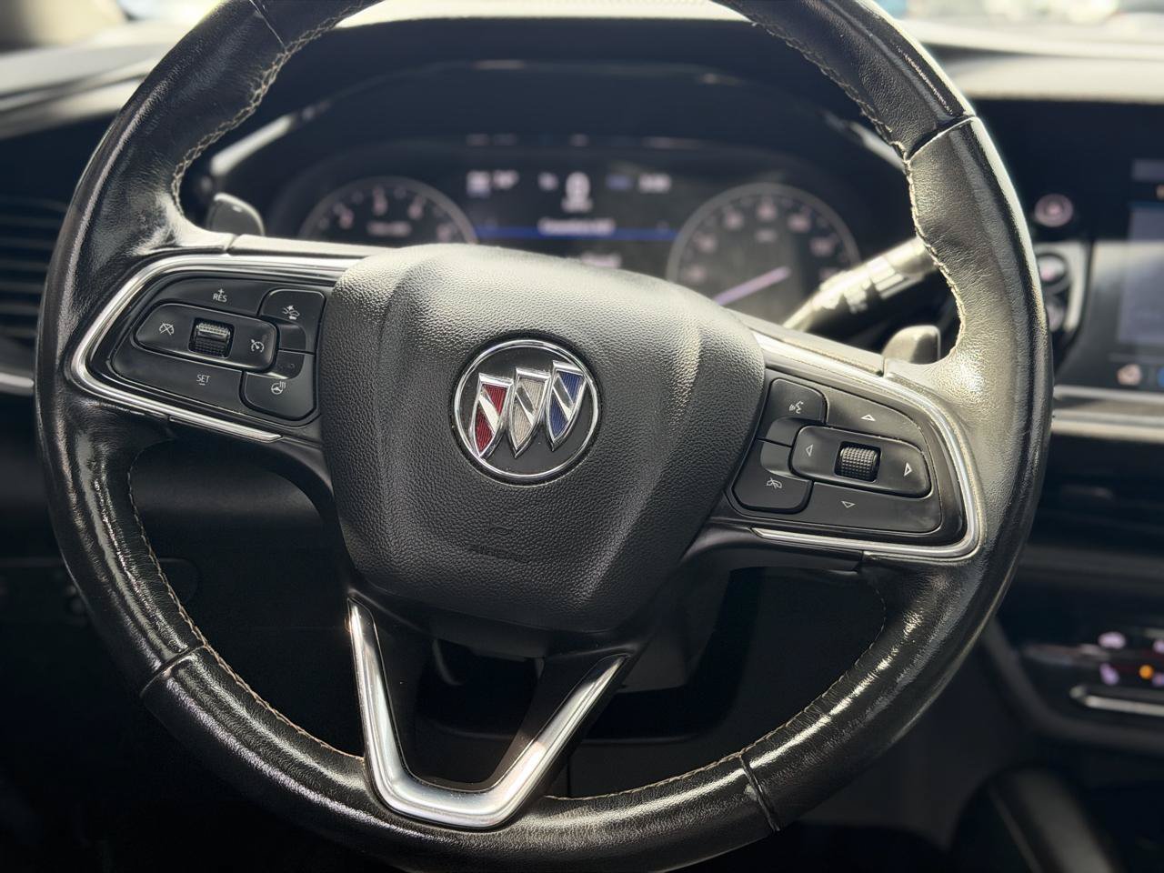 Used 2021 Buick Envision Essence AWD/4WD image 13
