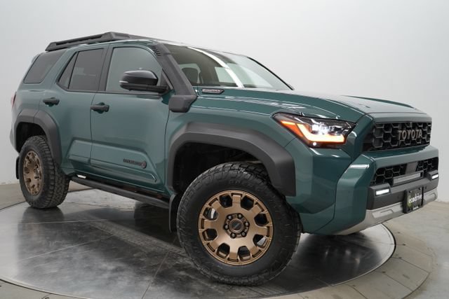 Used 2025 Toyota 4Runner Trailhunter AWD/4WD image 3