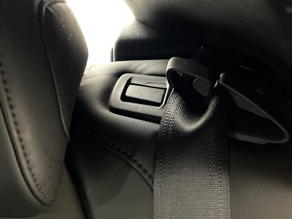 Used 2025 MAZDA MAZDA3 s Sport FWD image 18