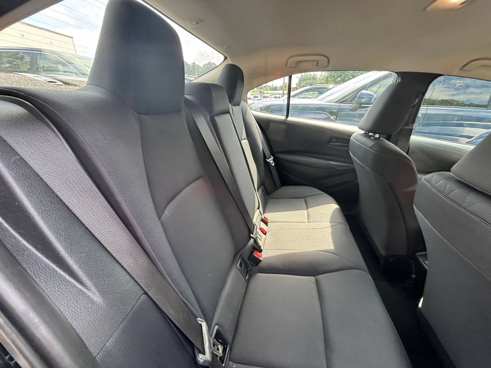 Used 2025 Toyota Corolla LE FWD image 21