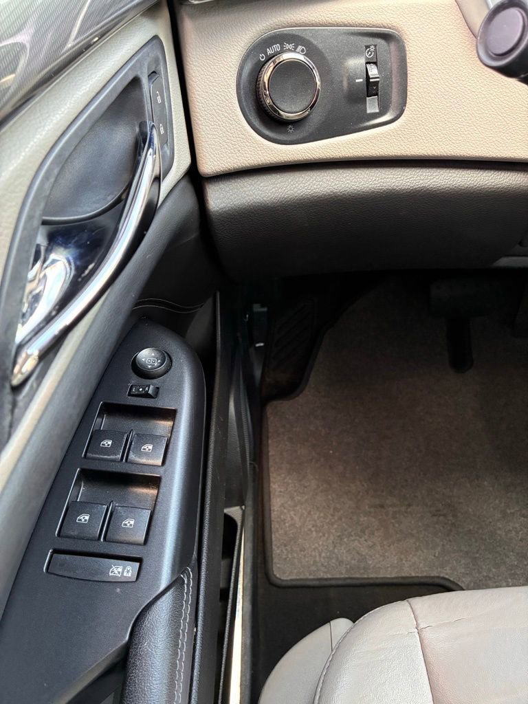 Used 2013 Cadillac SRX FWD image 26