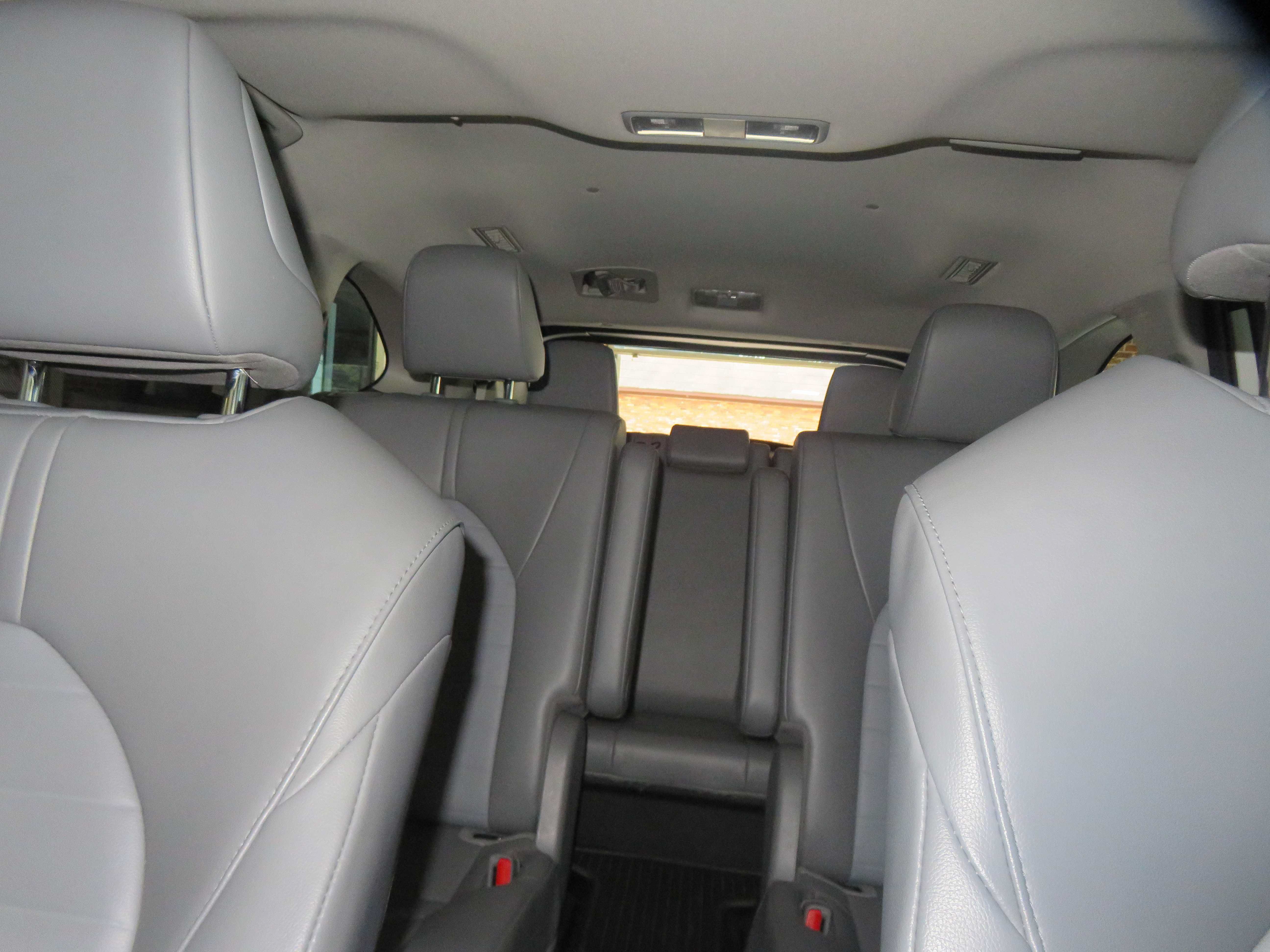 Used 2023 Toyota Highlander XLE FWD image 51