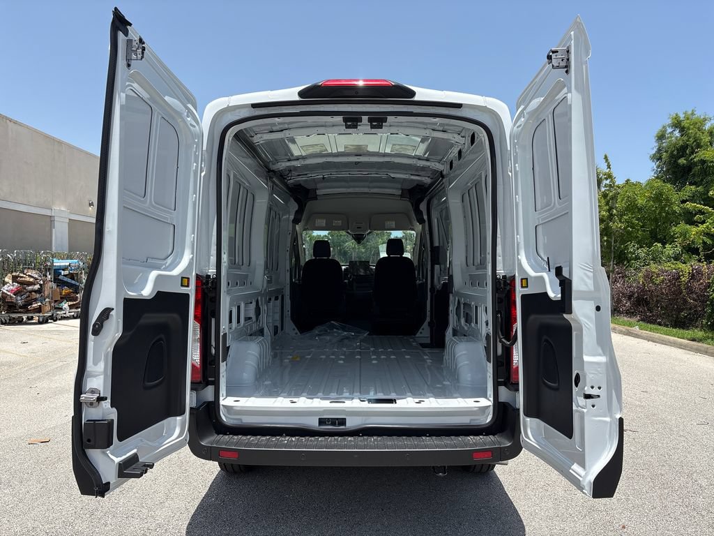 New 2026 Ford Transit 250 148 Medium Roof RWD image 28