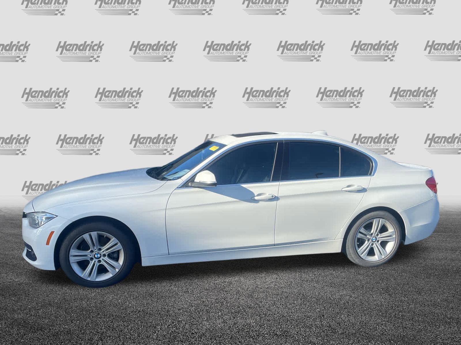 Used 2018 BMW 330i Sedan w/ Convenience Package image 5