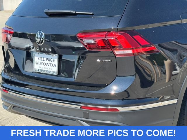 Used 2024 Volkswagen Tiguan SE w/ Panoramic Sunroof Package AWD/4WD image 8
