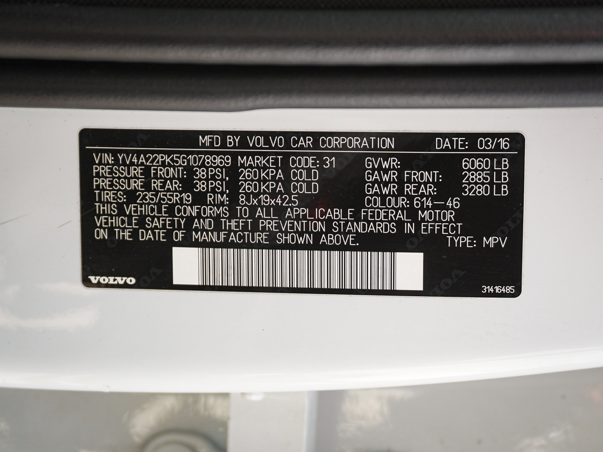 Used 2016 Volvo XC90 T6 Momentum w/ Protection Package Plus image 37