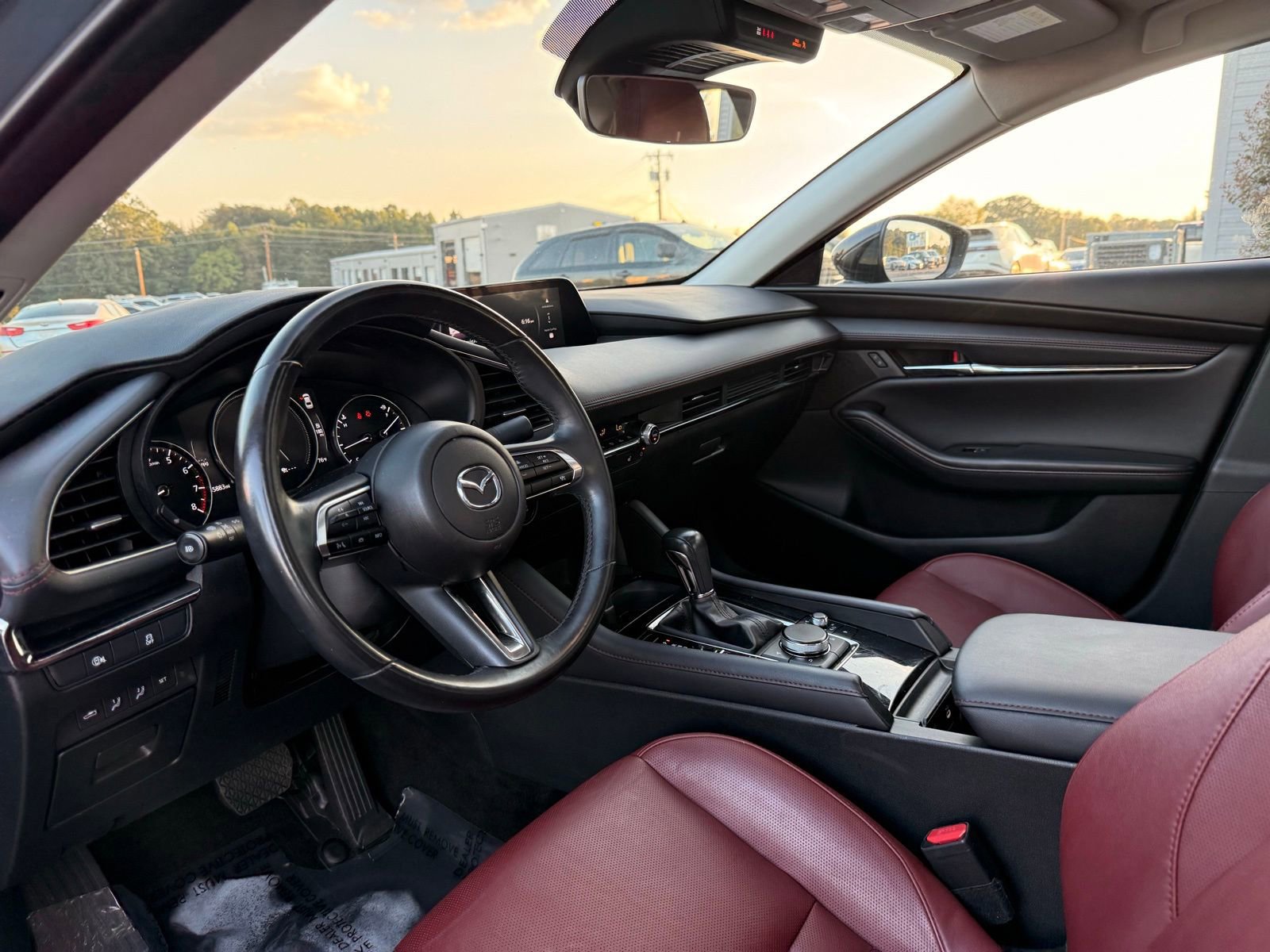 Used 2024 MAZDA MAZDA3 s image 12