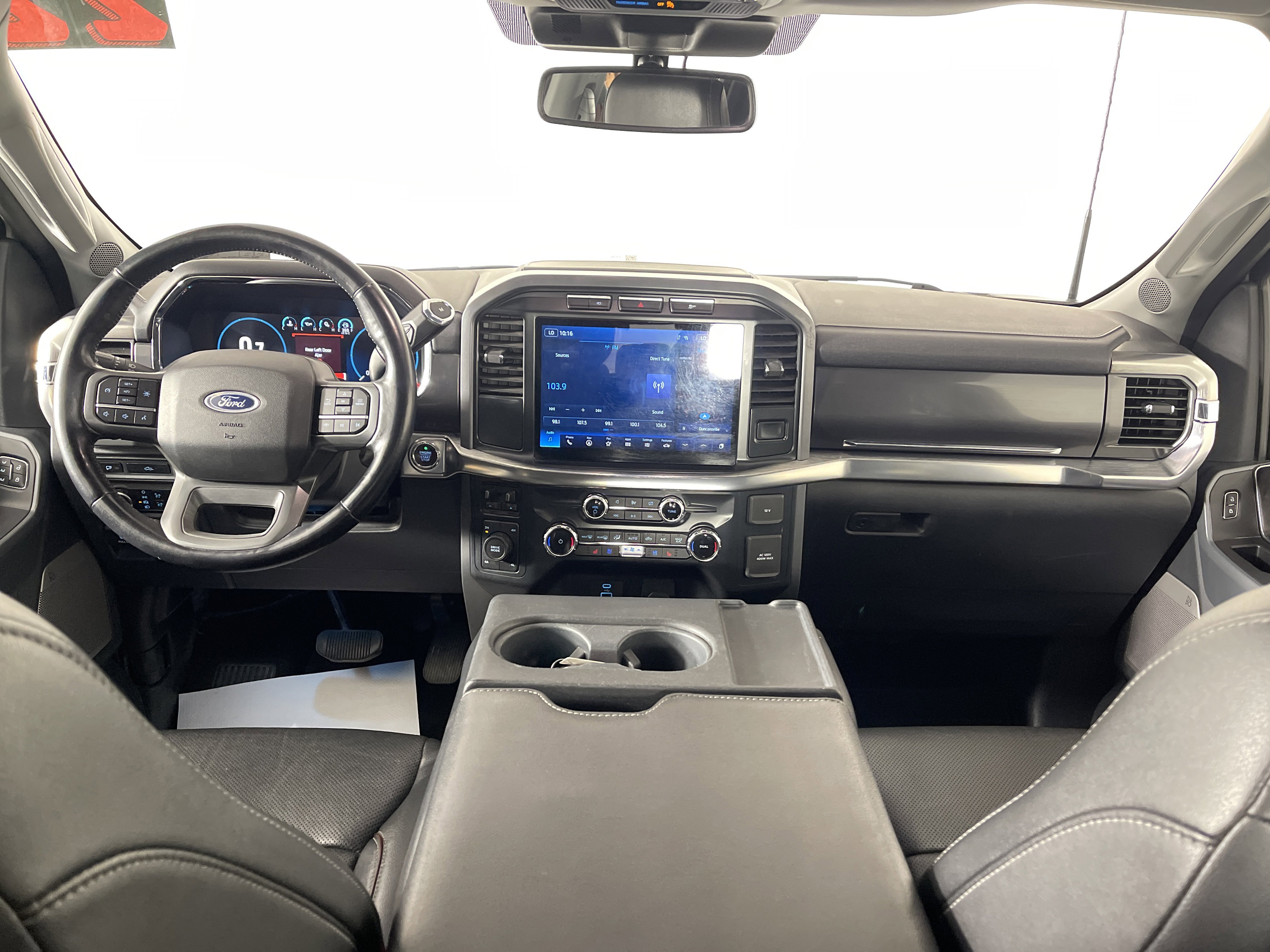 Used 2022 Ford F150 Lariat w/ Equipment Group 501A Mid image 16