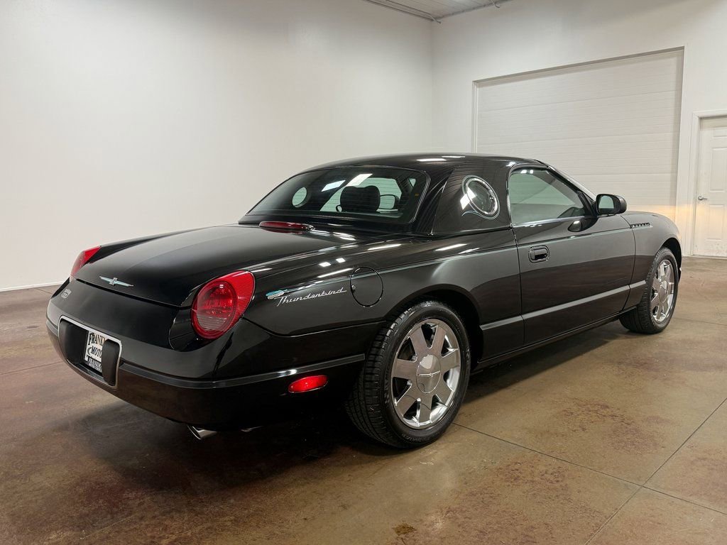 Used 2002 Ford Thunderbird image 33