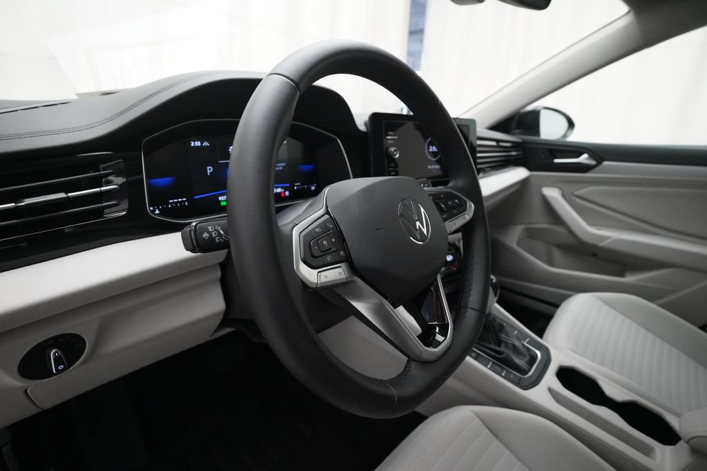 Used 2025 Volkswagen Jetta S FWD image 8
