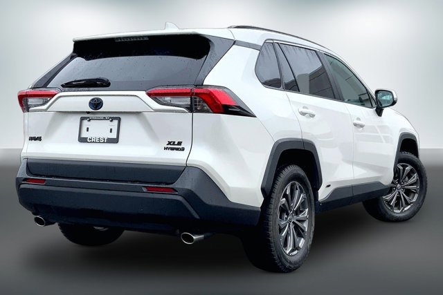 Used 2022 Toyota RAV4 XLE Premium image 13