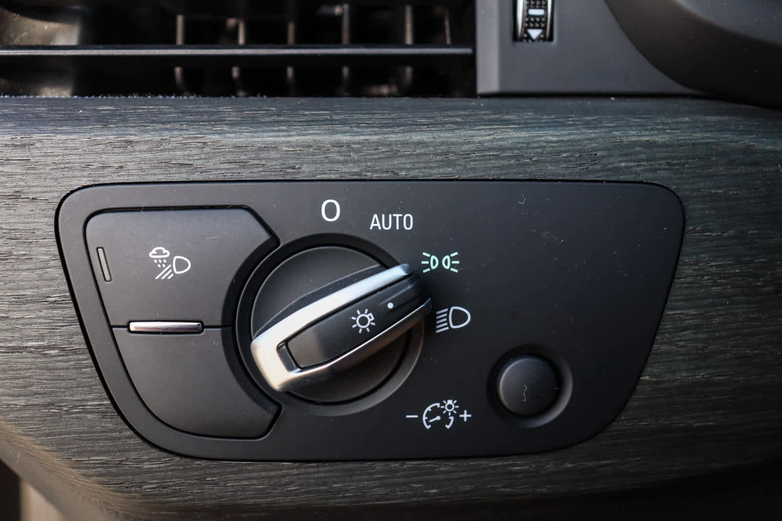 Used 2021 Audi A4 2.0T allroad Premium Plus w/ Premium Plus Package image 29