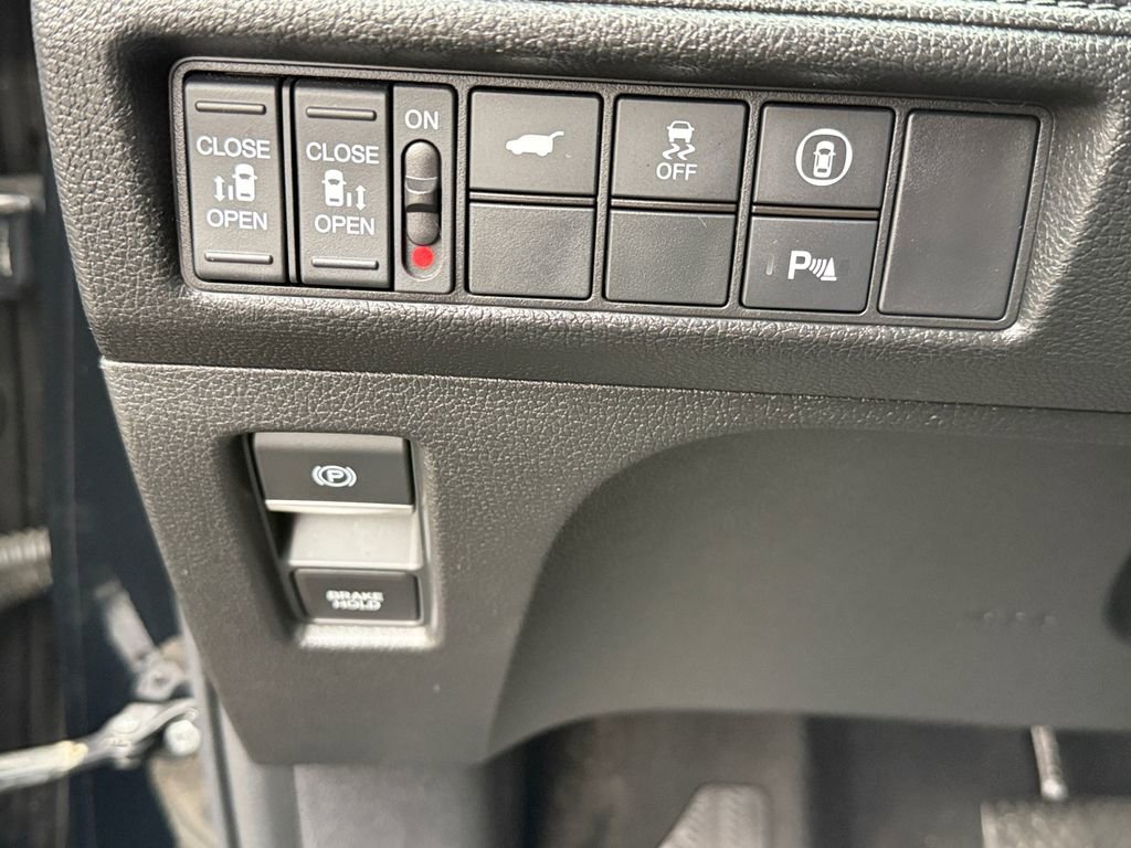 Used 2022 Honda Odyssey Elite image 21