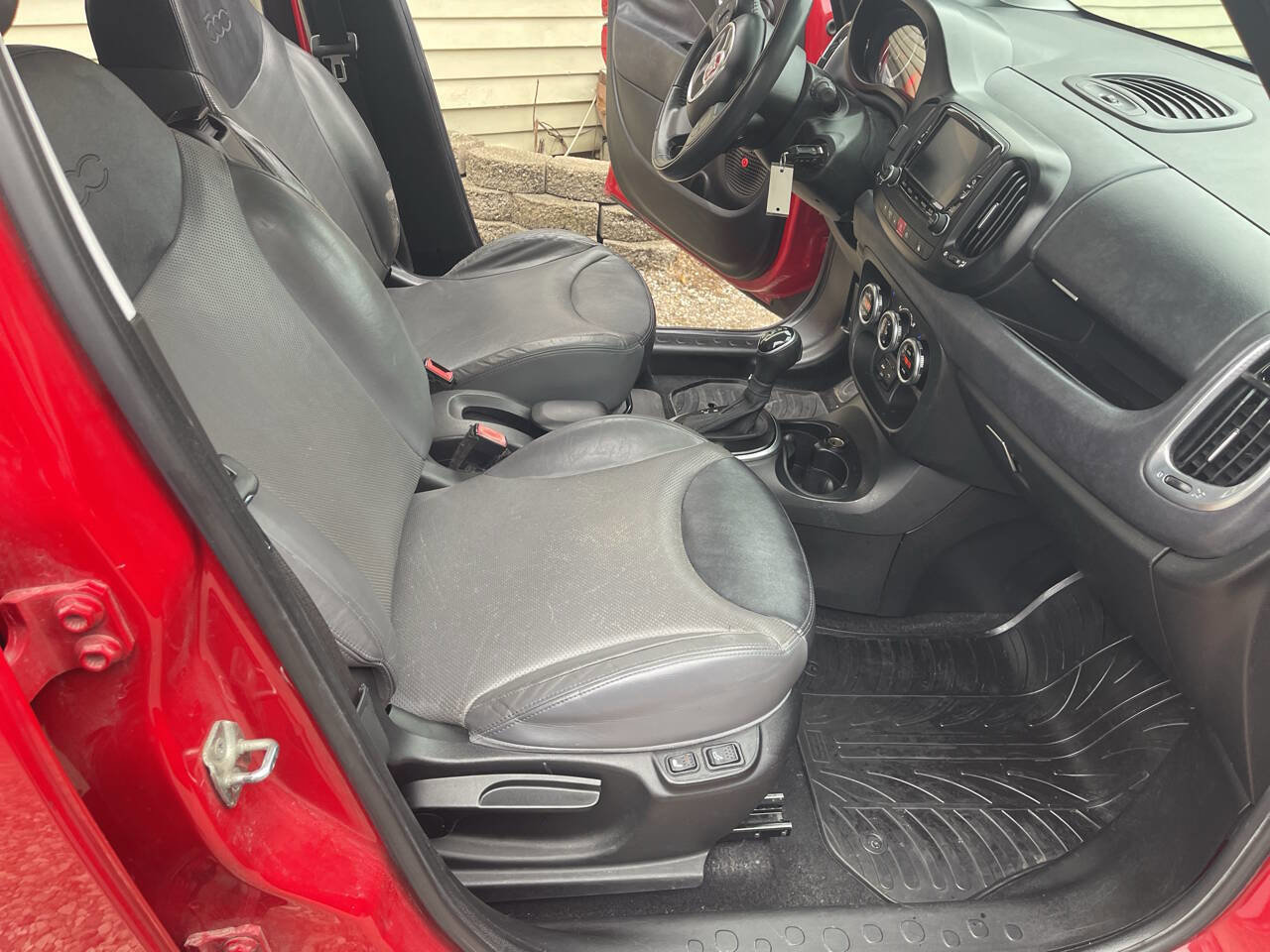 Used 2014 FIAT 500L Lounge image 18