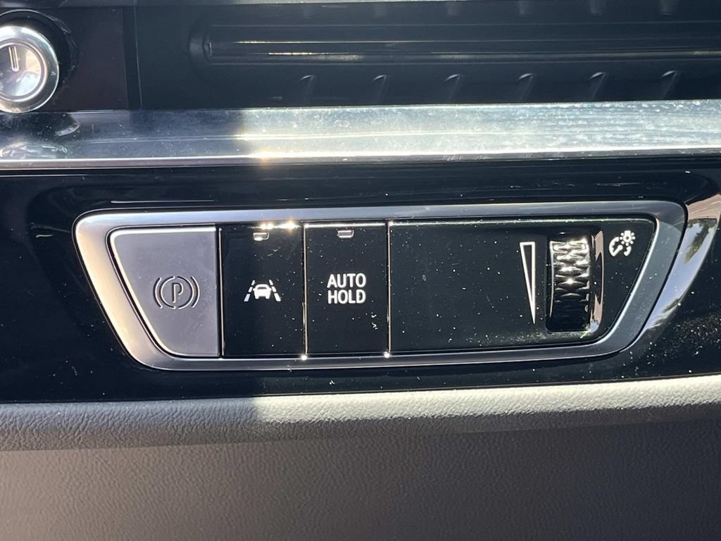 Certified 2024 Cadillac Lyriq Sport RWD image 29