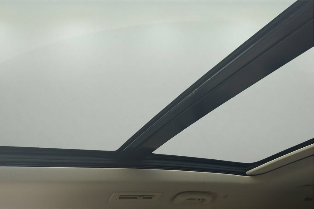 Certified 2024 Cadillac XT6 Premium Luxury w/ Technology Package FWD image 30