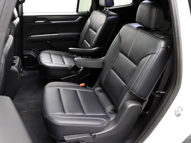 New 2025 GMC Acadia Elevation w/ Super Cruise Package FWD image 12