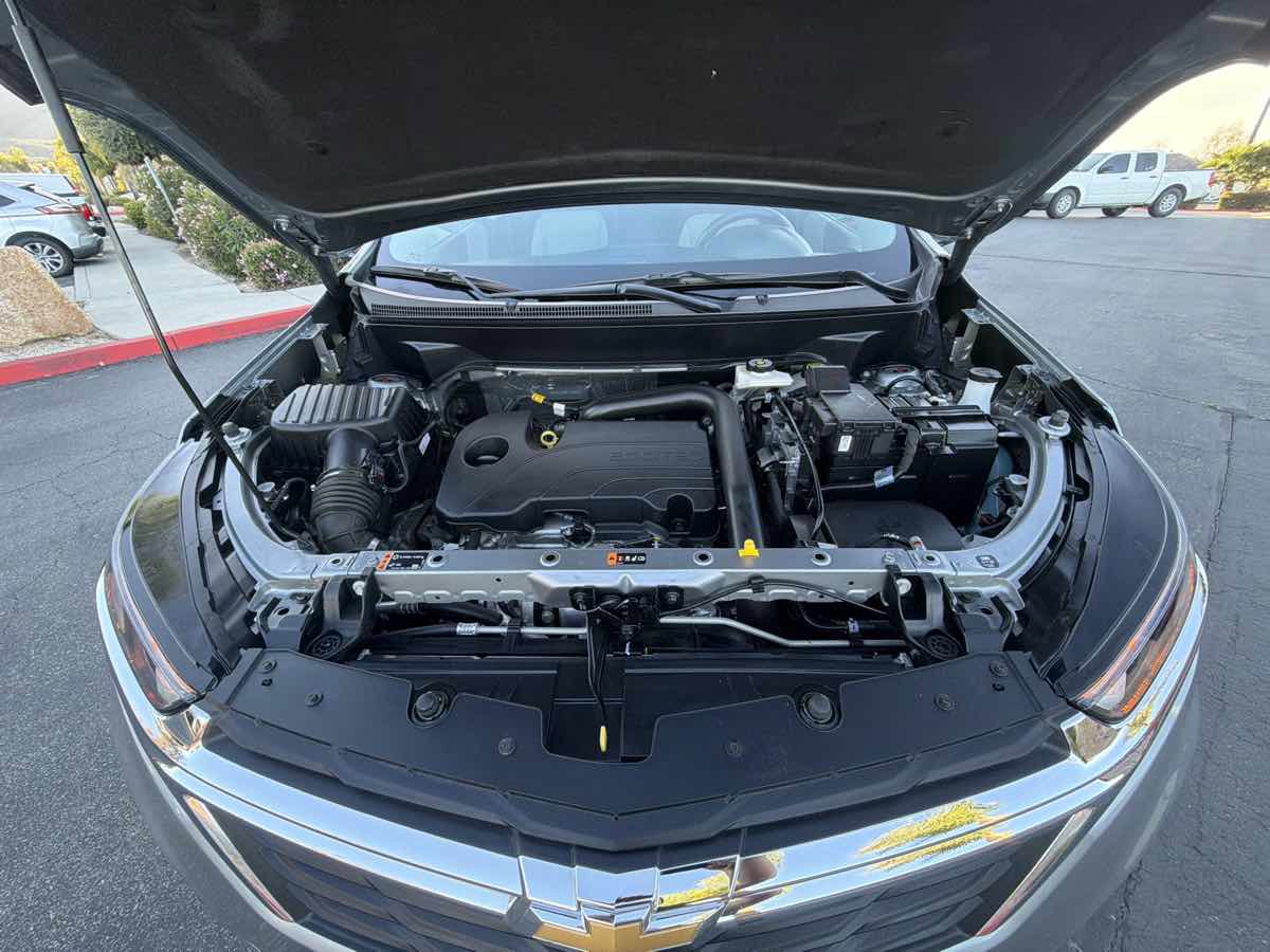 Used 2023 Chevrolet Equinox LS image 47