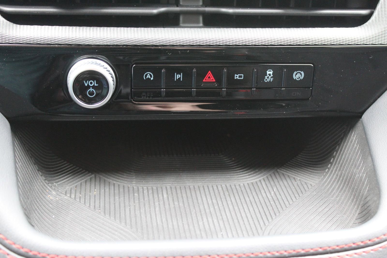 New 2026 Ford Explorer ST-Line w/ ST-Line Street Pack image 31