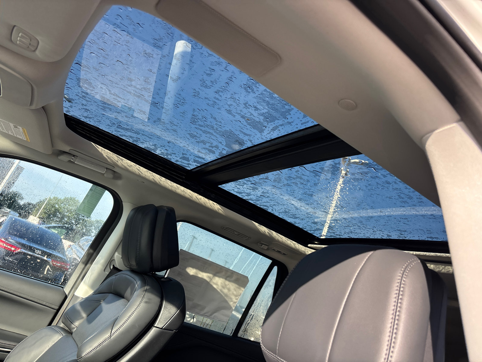 New 2026 Lincoln Navigator L Reserve AWD/4WD image 25