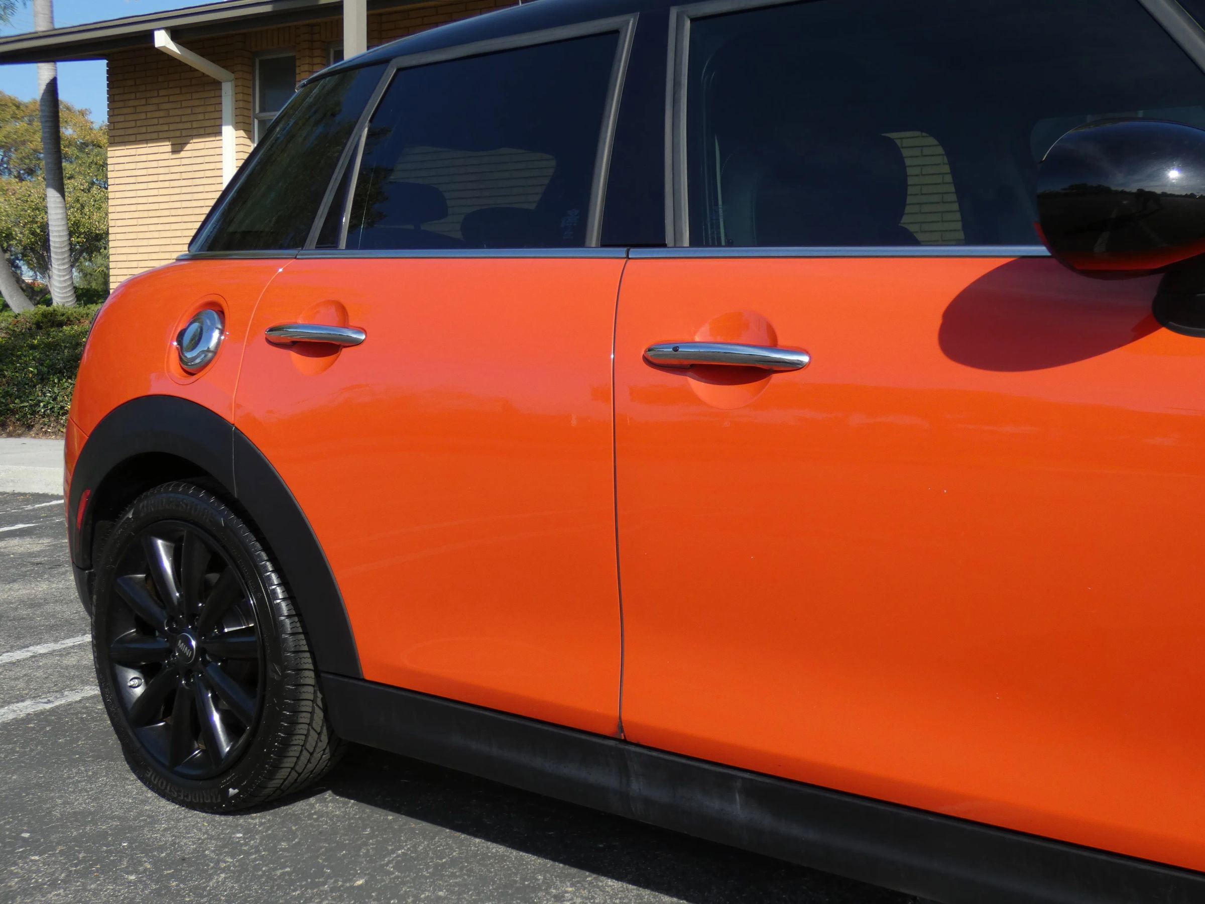 Used 2019 MINI Cooper S w/ Premium Package image 6