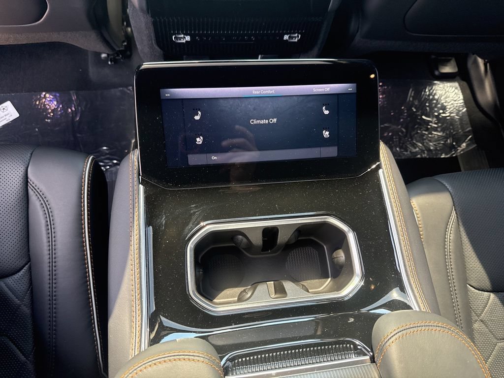 New 2026 Jeep Grand Wagoneer Summit AWD/4WD image 26