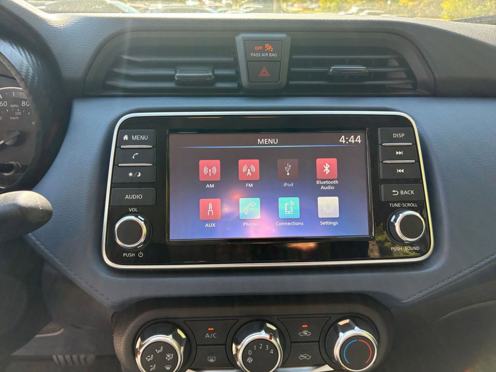 Used 2025 Nissan Versa SV image 21