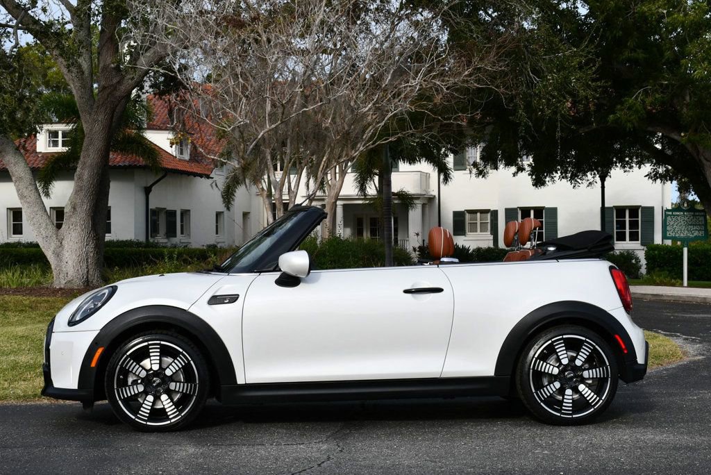 Used 2023 MINI Cooper S image 3
