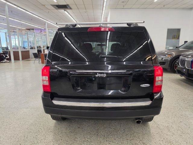 Used 2016 Jeep Patriot High Altitude FWD image 6