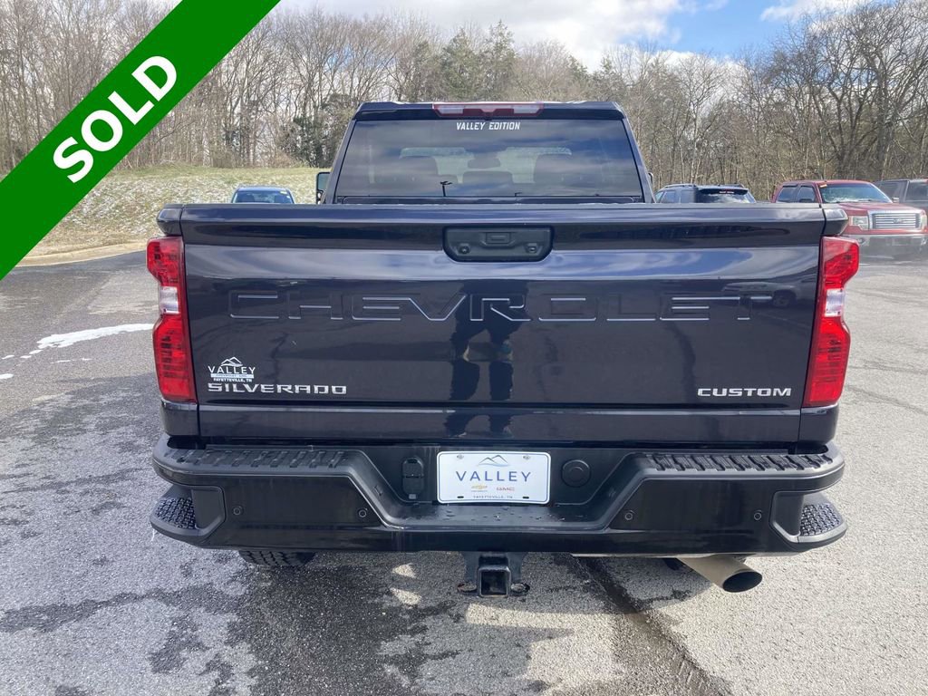 Used 2024 Chevrolet Silverado 2500 Custom w/ Custom Value Package image 5