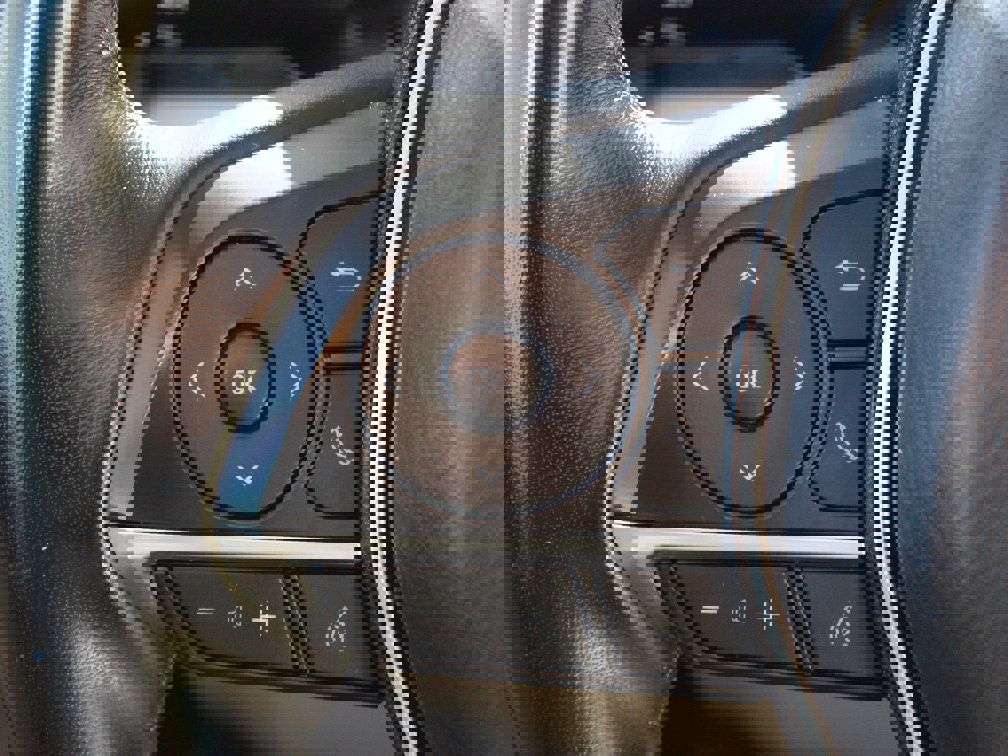 Used 2019 Toyota Camry XLE image 11