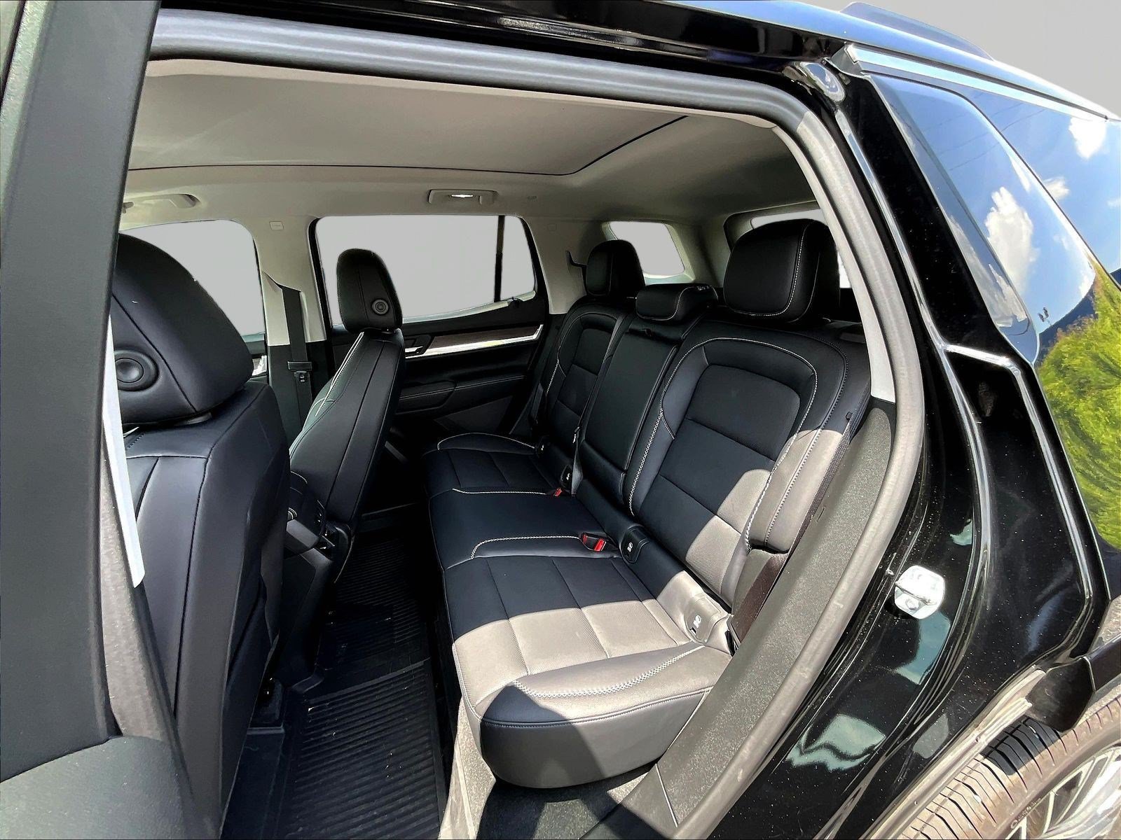 Used 2026 GMC Terrain Denali w/ LPO, Floor Liner Package AWD/4WD image 22