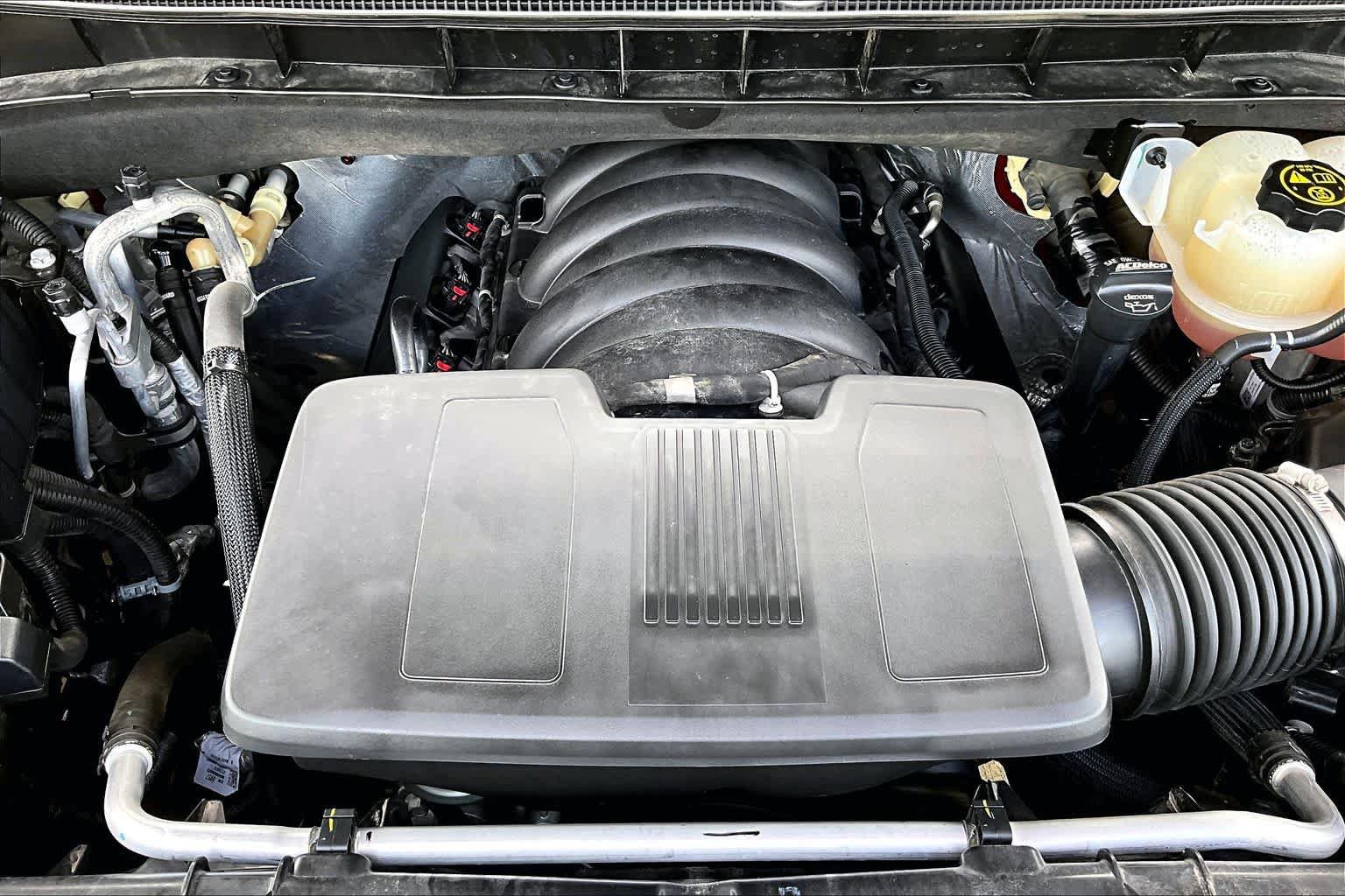 Used 2023 Chevrolet Tahoe High Country w/ LPO, Illumination Package RWD image 33