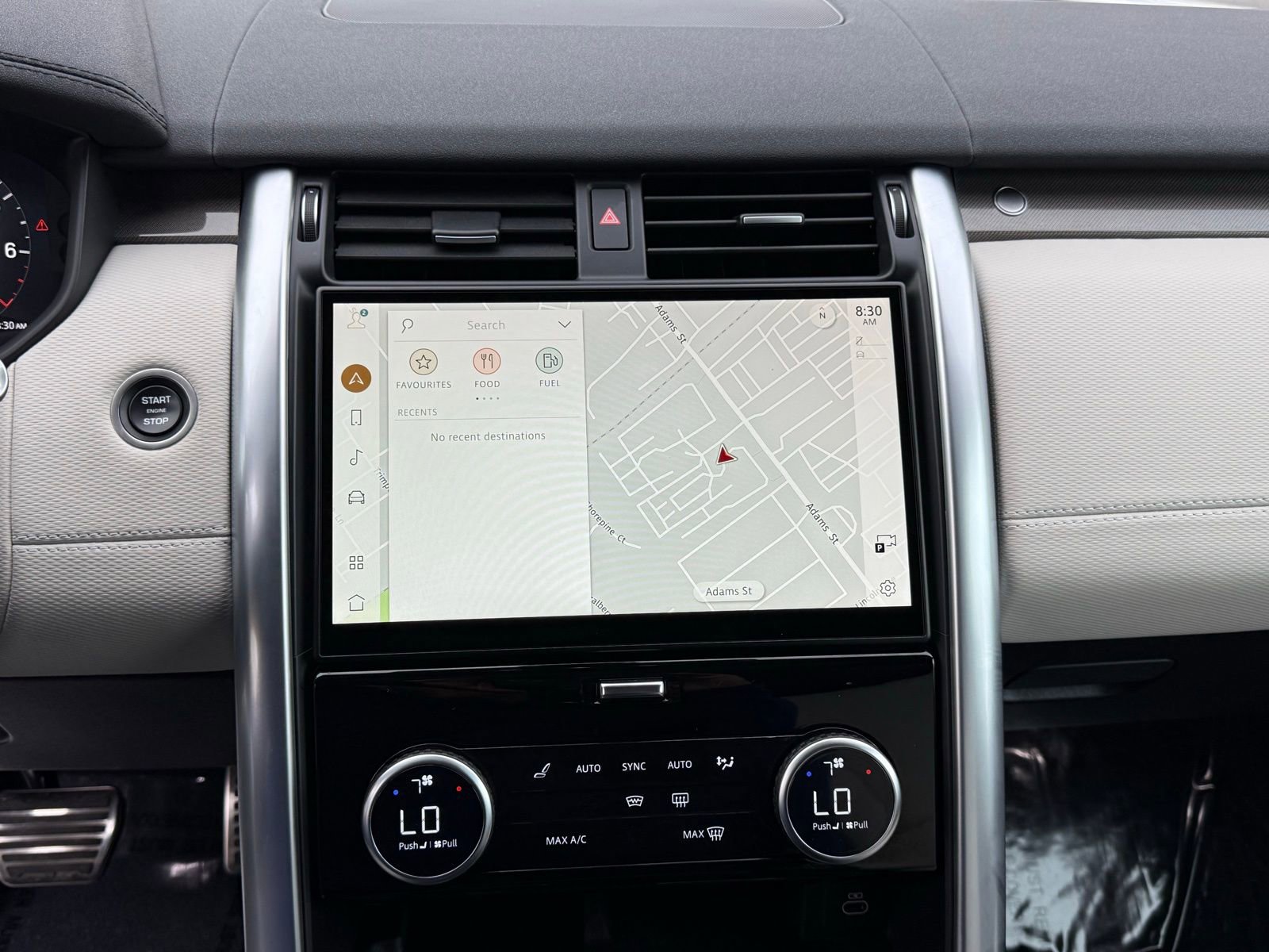 Used 2023 Land Rover Discovery Metropolitan Edition image 29