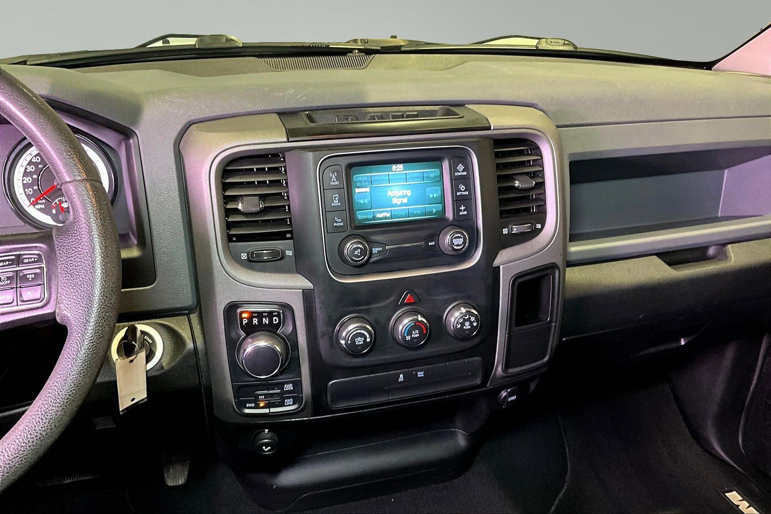Used 2020 RAM 1500 ST w/ SXT Plus Group AWD/4WD image 9