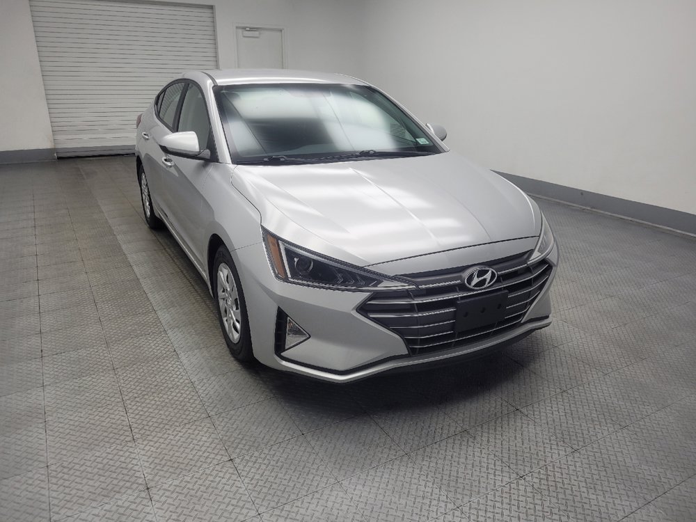 Used 2019 Hyundai Elantra SE w/ Cargo Package FWD image 13