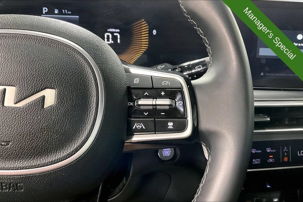 Used 2025 Kia Sorento S w/ Panoramic Sunroof Package FWD image 26