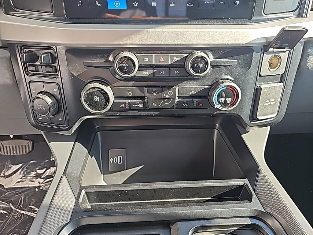 New 2026 Ford F250 XLT w/ XLT Premium Package image 17