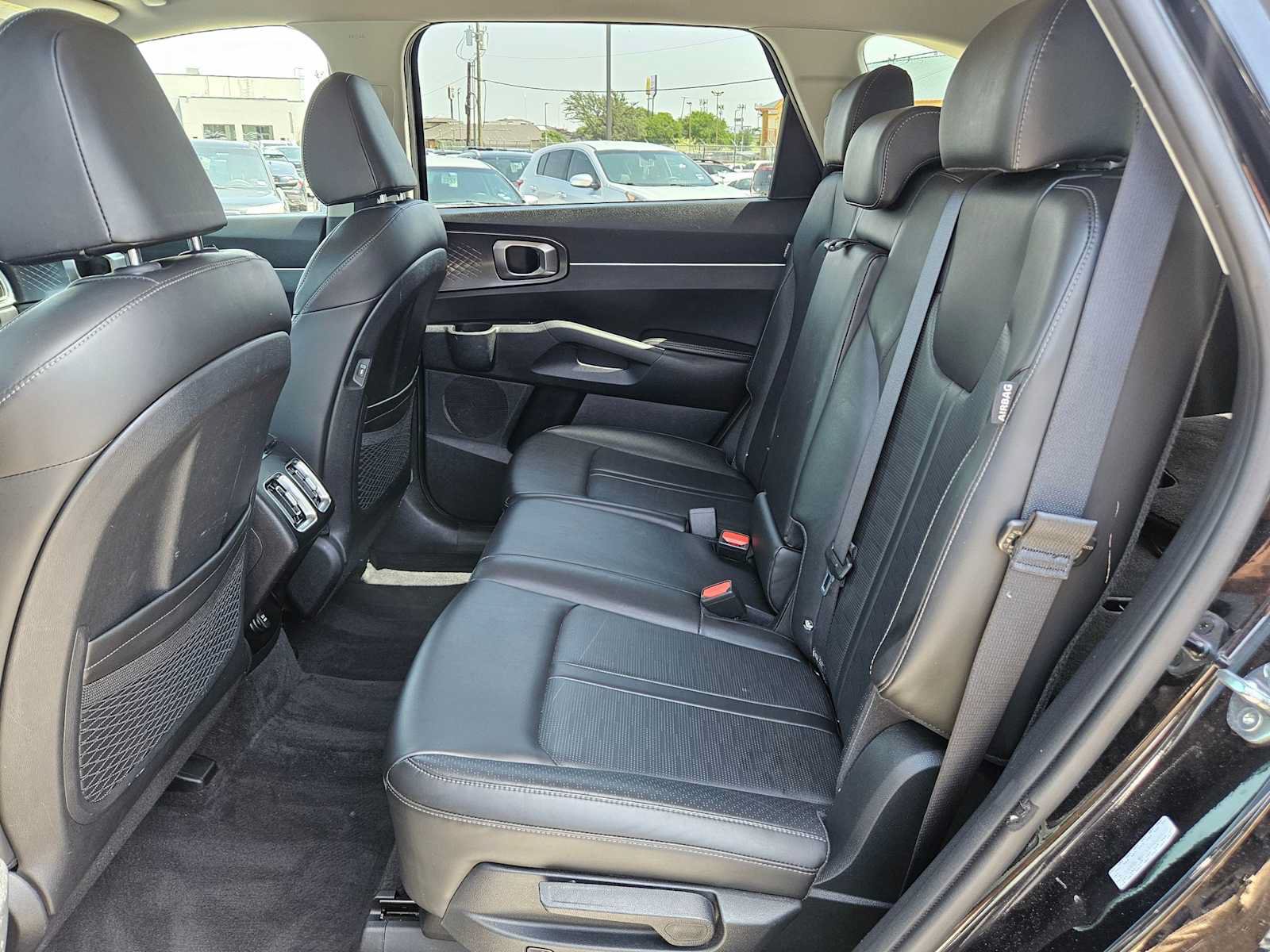 Certified 2024 Kia Sorento S FWD image 18