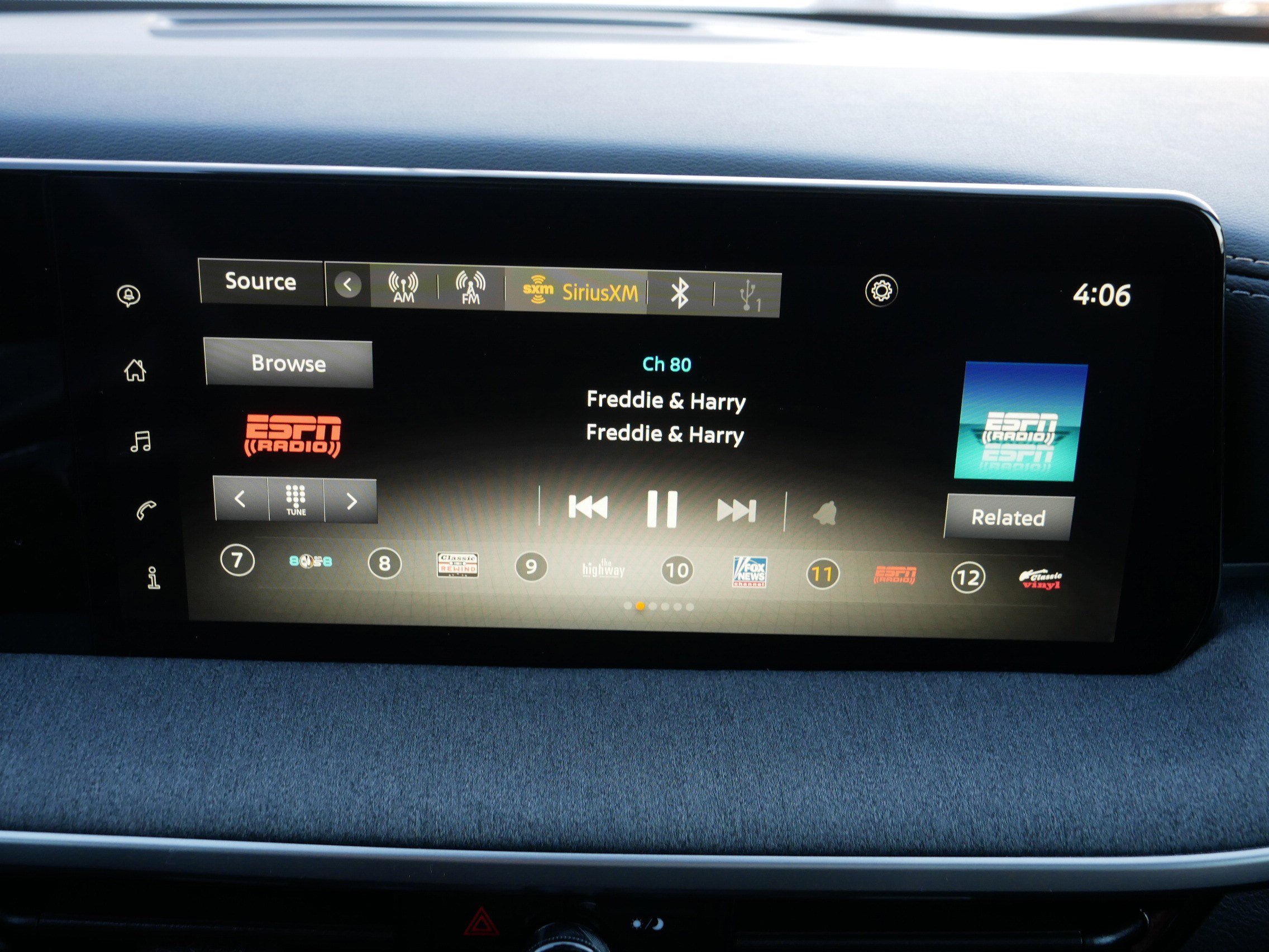 Certified 2025 Nissan Kicks SV w/ SV Premium Package image 22