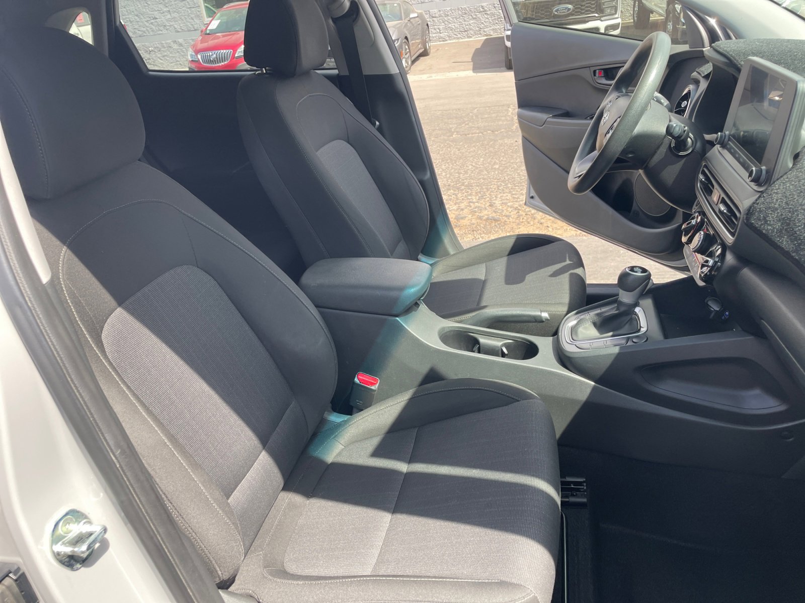 Used 2022 Hyundai Kona SEL image 30