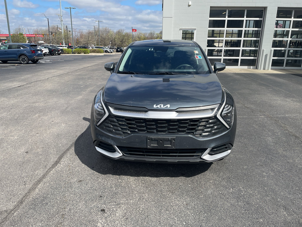 Used 2025 Kia Sportage LX image 8