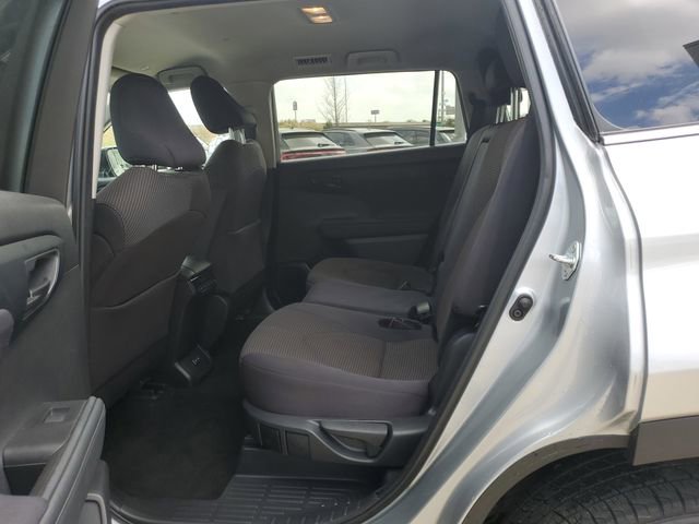 Used 2024 Toyota Highlander Limited image 8