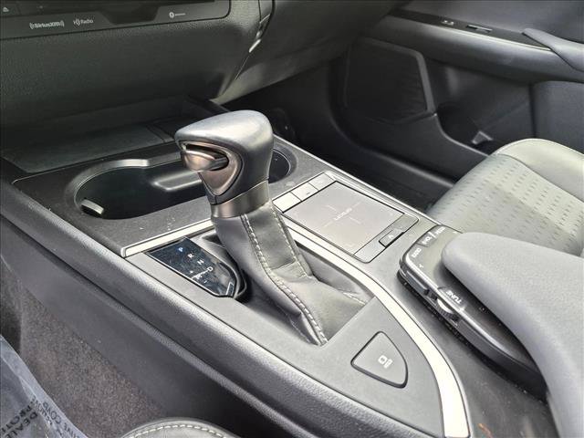 Used 2019 Lexus UX 200 w/ Accessory Package FWD image 13