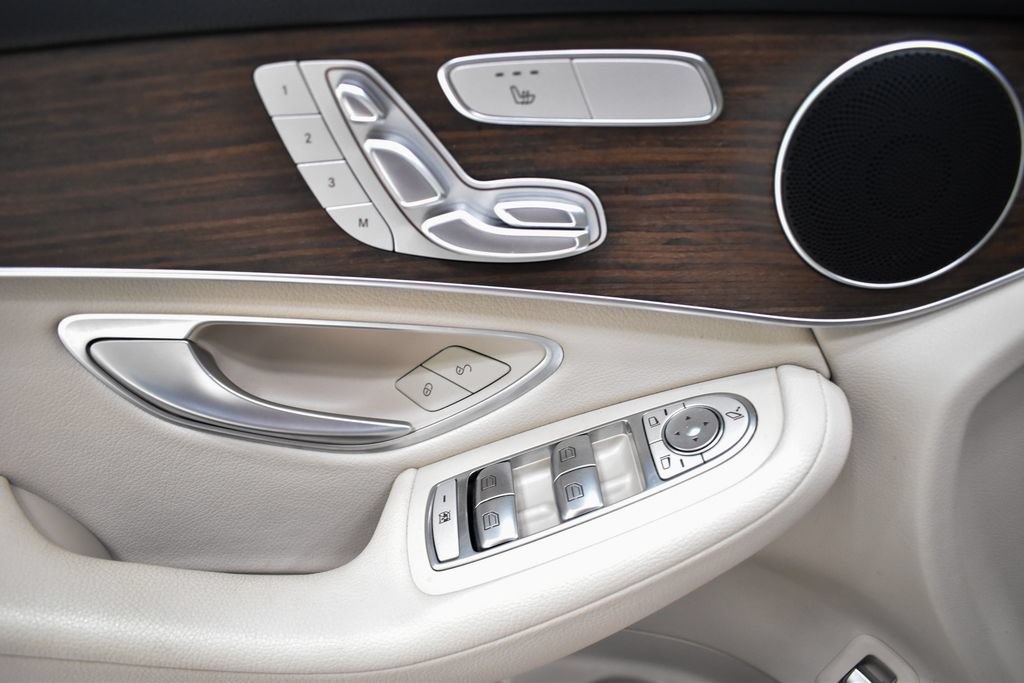 Certified 2022 Mercedes-Benz GLC 300 4MATIC image 15