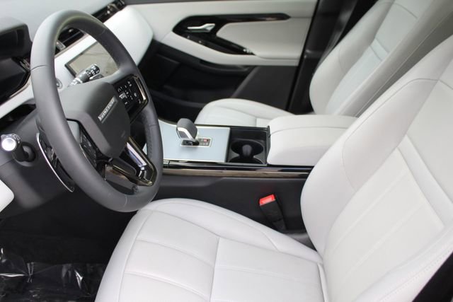 Used 2025 Land Rover Range Rover Evoque S image 22