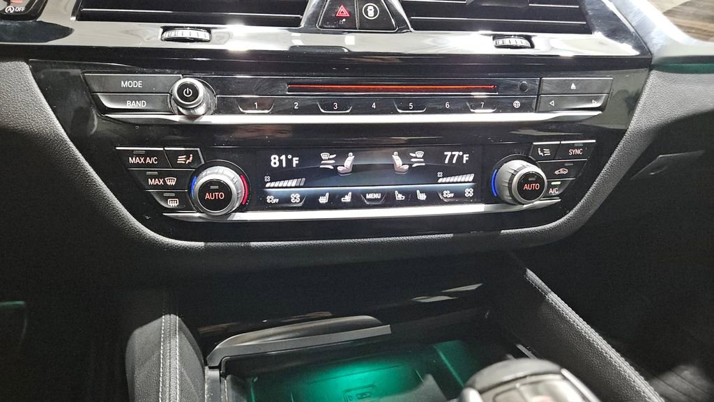 Used 2018 BMW M5 w/ Executive Package image 39