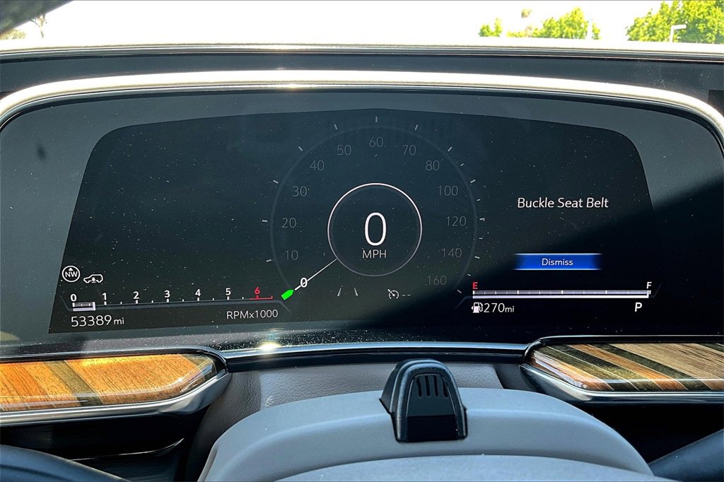 Used 2021 Cadillac Escalade Premium Luxury Platinum w/ Heavy-Duty Trailer Package image 20