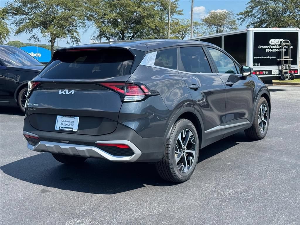 Certified 2024 Kia Sportage EX FWD image 3