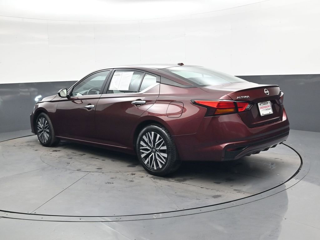 Used 2024 Nissan Altima 2.5 SV image 6